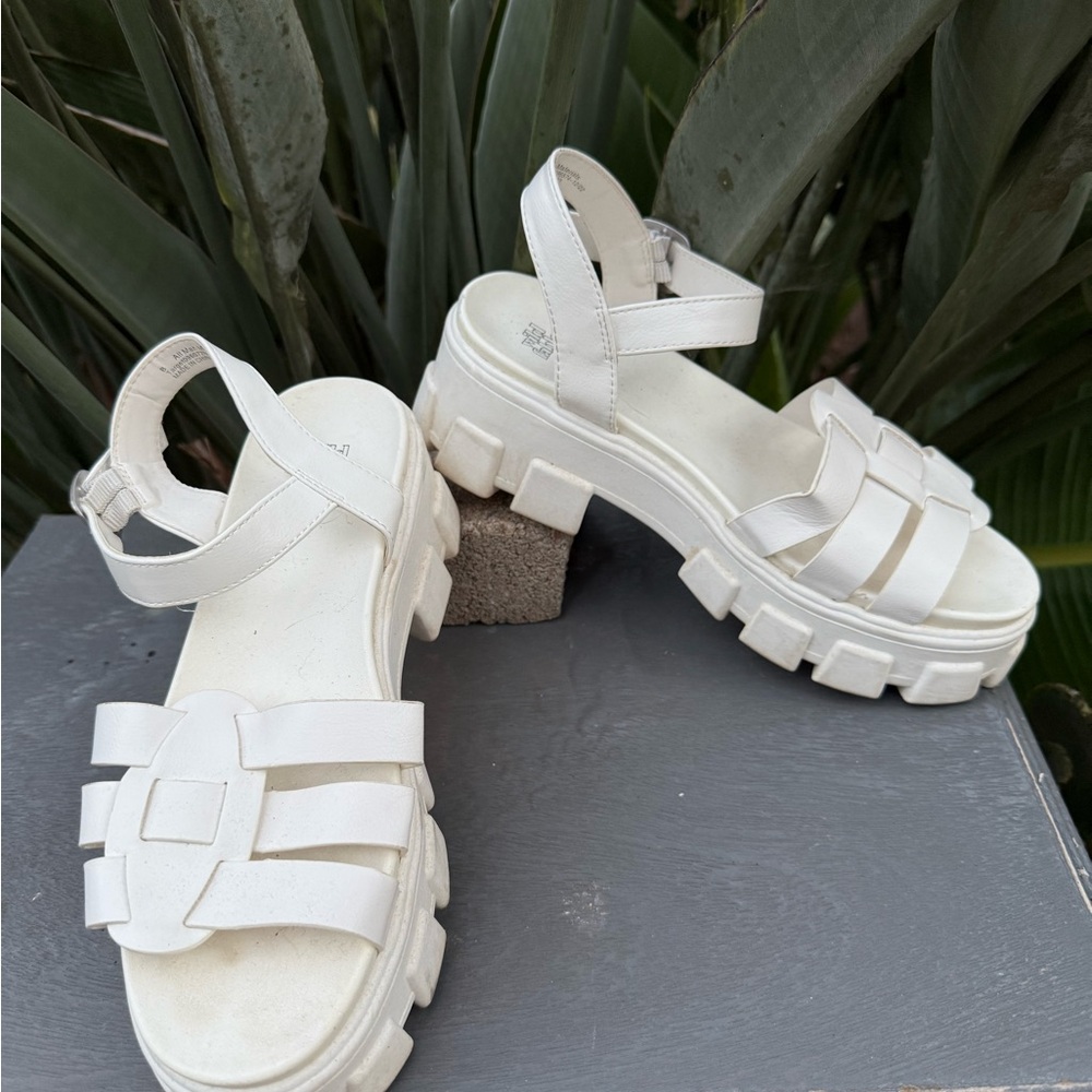 Wild Fable White Platform Sandals